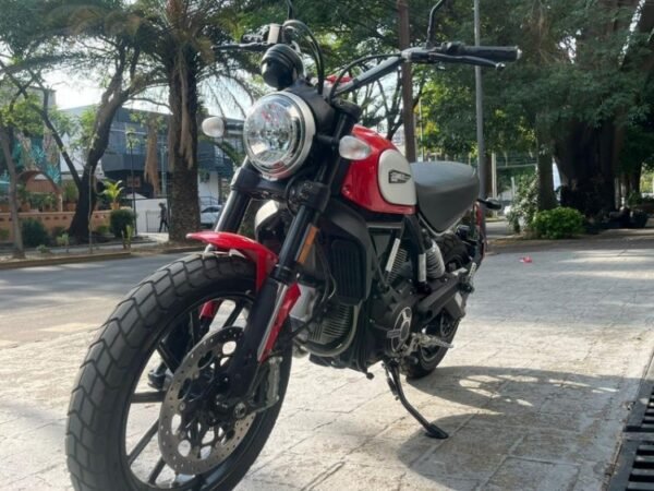 DUCATI SCRAMBLER 800 2018 - Image 2