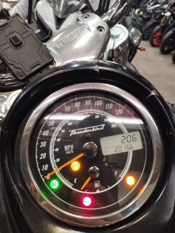 TRIUMPH THUNDERBIRD 2014 1700cc - Image 6