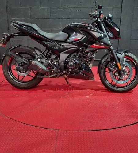 BAJAJ PULSAR N 250