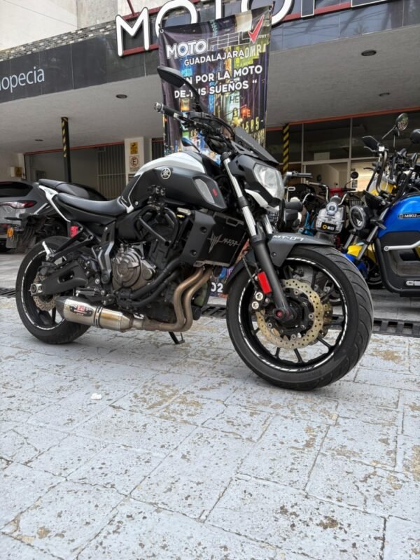 YAMAHA MT 07 2018 - Image 2