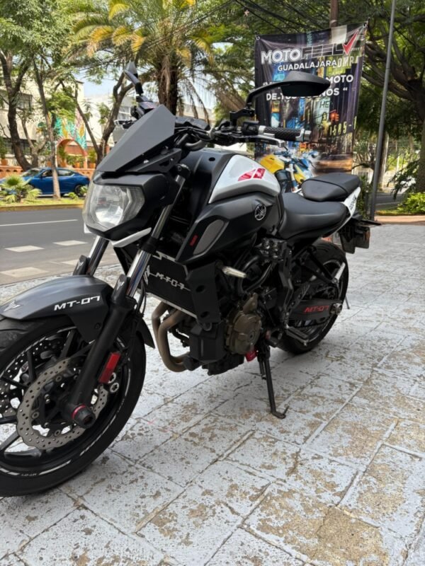 YAMAHA MT 07 2018 - Image 4