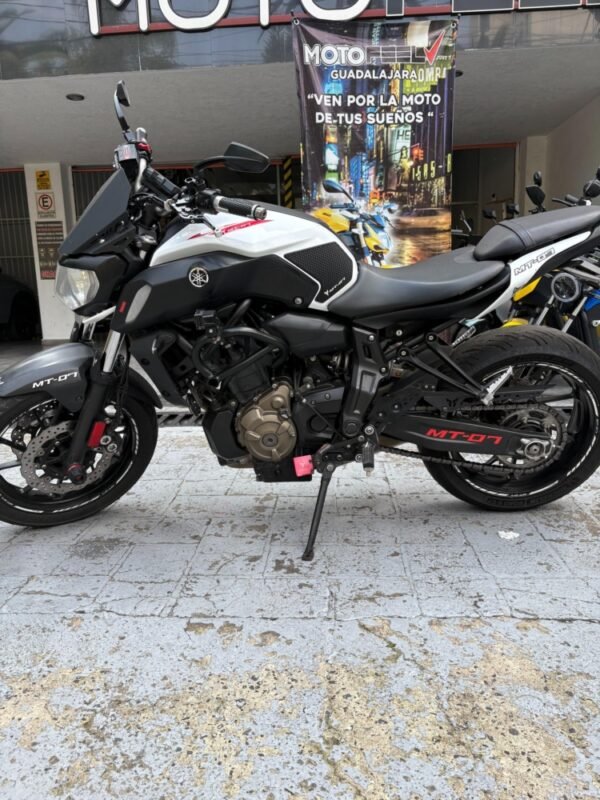 YAMAHA MT 07 2018 - Image 5