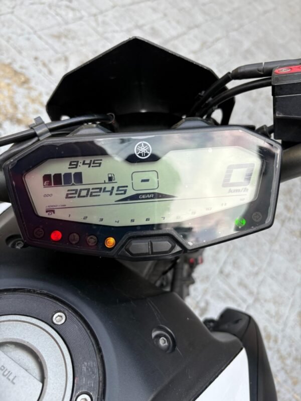 YAMAHA MT 07 2018 - Image 7