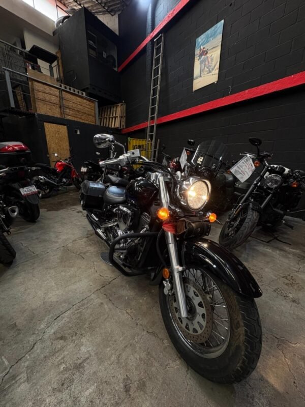 SUZUKI BOULEVARD C50 2019 - Image 2