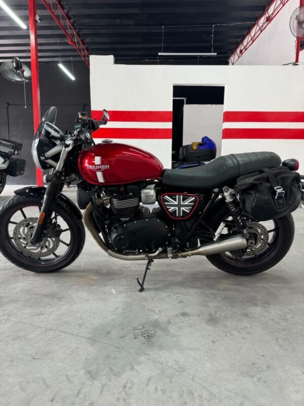 TRIUMPH SPEED TWIN 900 2017 - Image 5