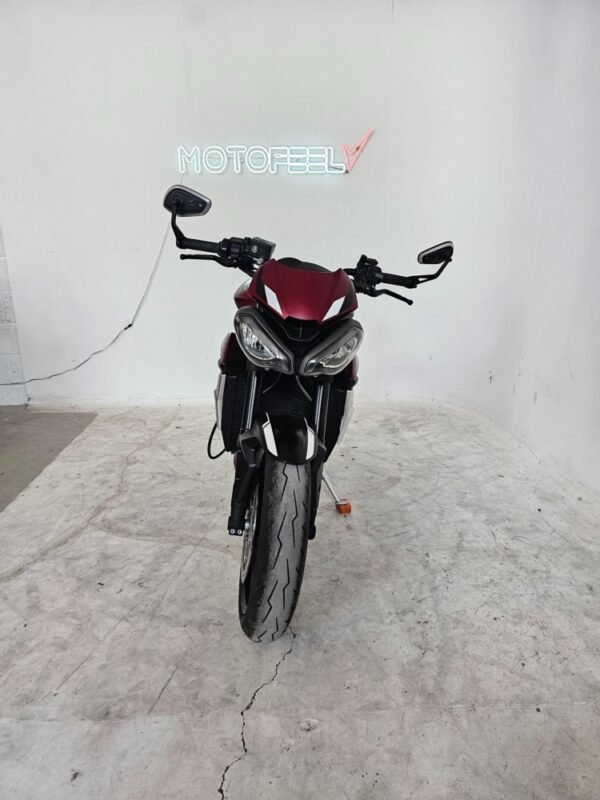 TRIUMPH STREET TRIPLE 765 RS 2021 - Image 3