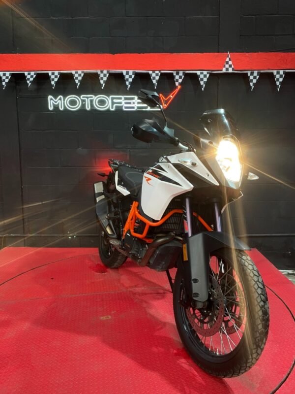 KTM 1090 R 2018 - Image 2