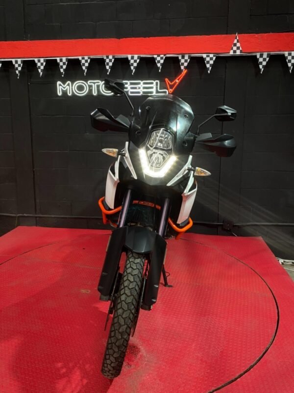 KTM 1090 R 2018 - Image 3