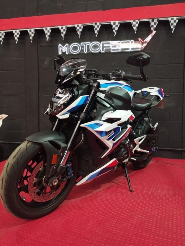 BMW M 1000R 2024 - Image 4