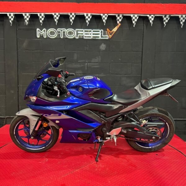 YAMAHA R3 2022 - Image 5