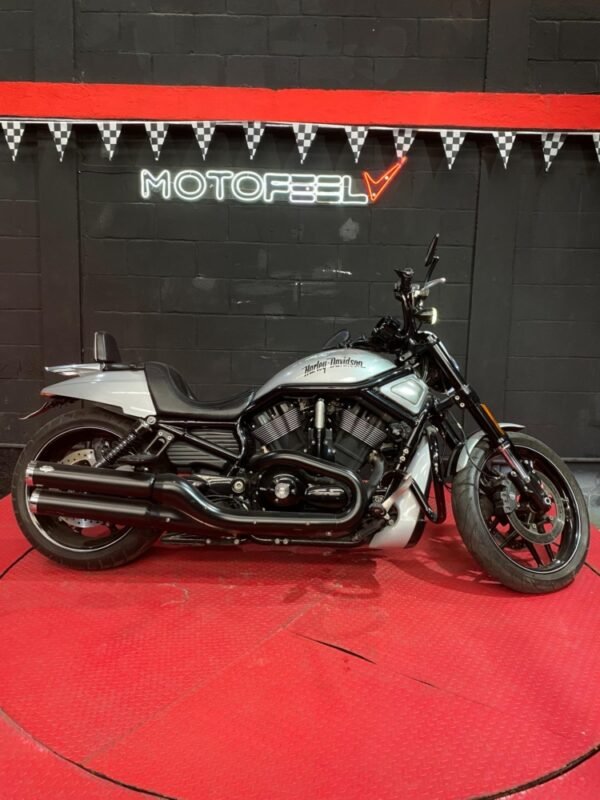 HARLEY DAVIDSON NIGHT ROD 1250 2014