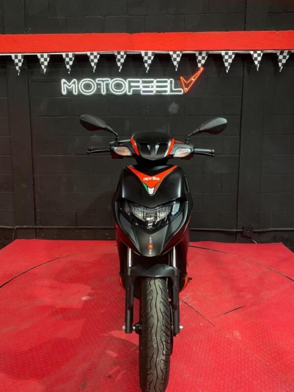 APRILIA SR 160 2025 - Image 3