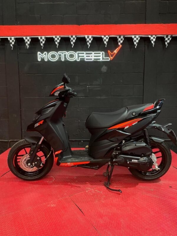 APRILIA SR 160 2025 - Image 5
