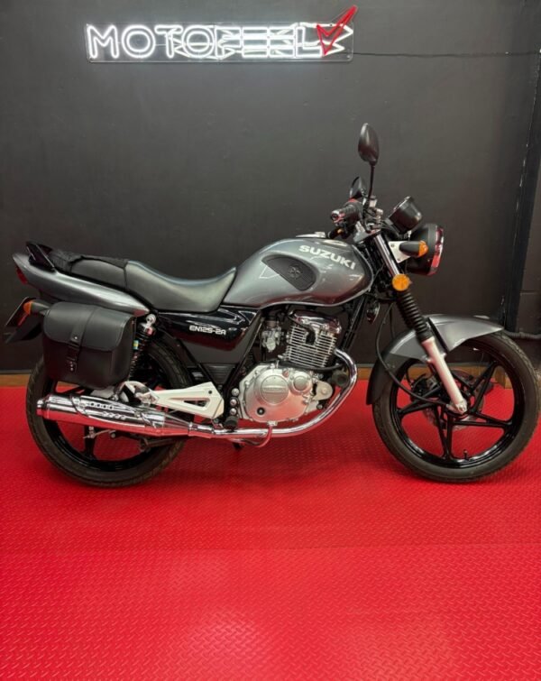 SUZUKI EN125-2A