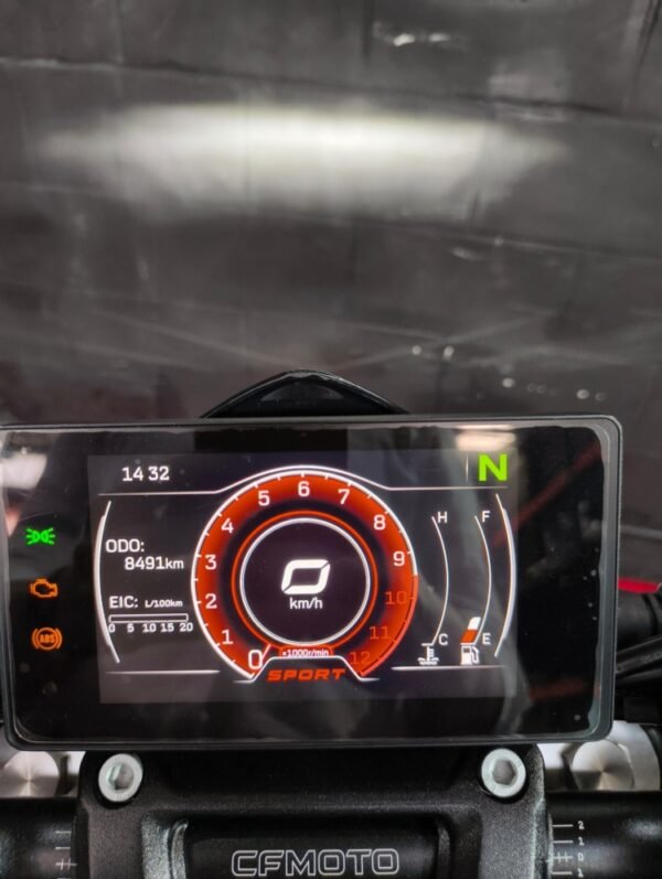 CF MOTO 300 NK 2025 - Image 7