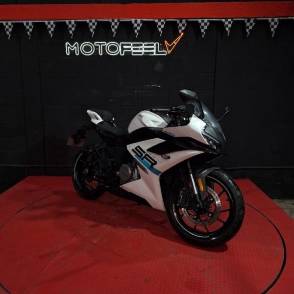 CFMOTO 250 SRS 2024 - Image 2