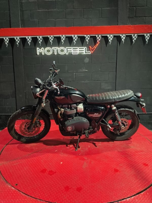 TRIUMPH STREET SCRAMBLER 900 - Image 5