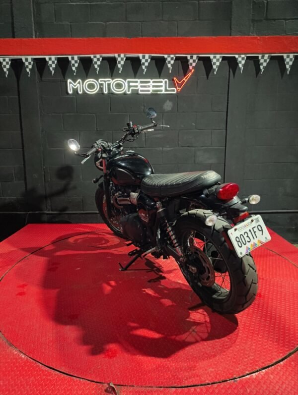 TRIUMPH STREET SCRAMBLER 900 - Image 6