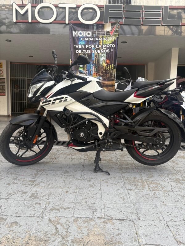 BAJAJ PULSAR NS 200 2023 - Image 4
