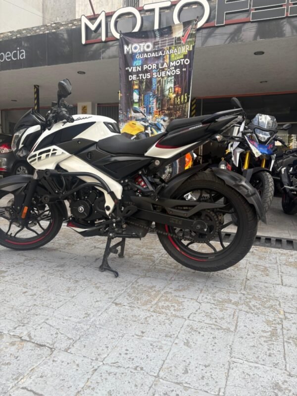 BAJAJ PULSAR NS 200 2023 - Image 5