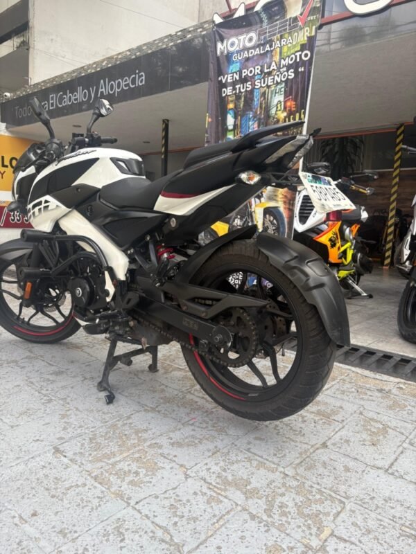 BAJAJ PULSAR NS 200 2023 - Image 6