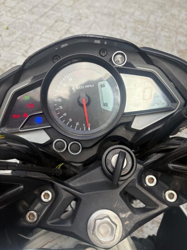 BAJAJ PULSAR NS 200 2023 - Image 7