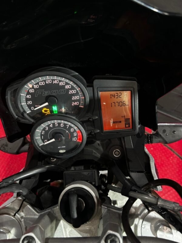 BMW F800 2018 - Image 7