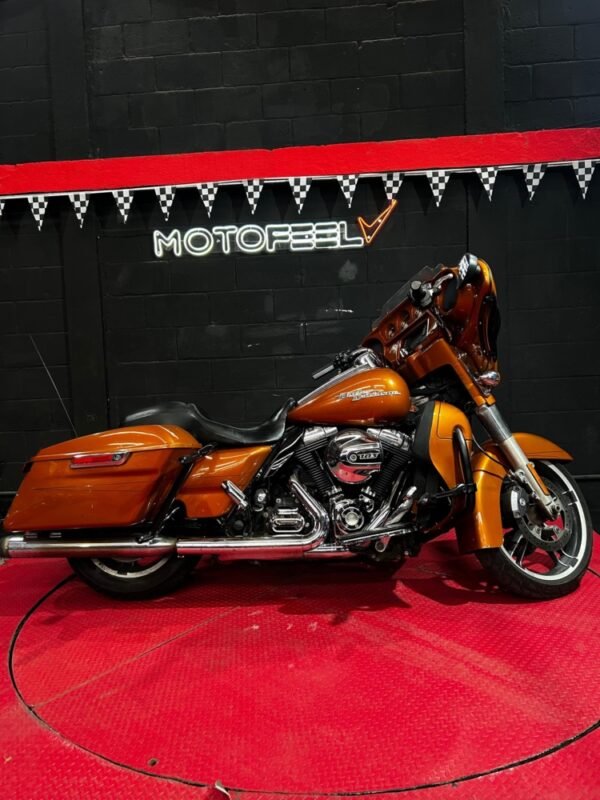 HARLEY DAVIDSON STREET GLIDE