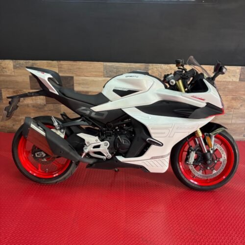motos2F20251025165142_CFMOTO_450SR_20252F20251025165142_CFMOTO_450SR_2025_F1.jpg CF MOTO 450SR 2025