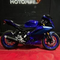YAMAHA R15 2023