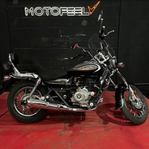 BAJAJ AVENGER 220 2025