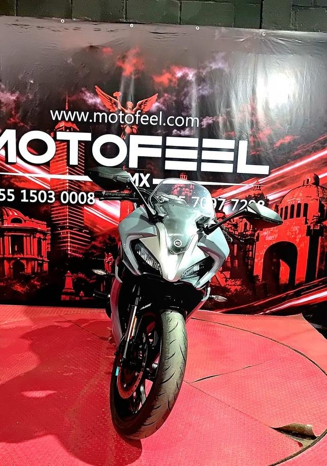 motosF CFMOTO SR F CFMOTO SR F jpg motosF CFMOTO SR F CFMOTO SR F jpg
