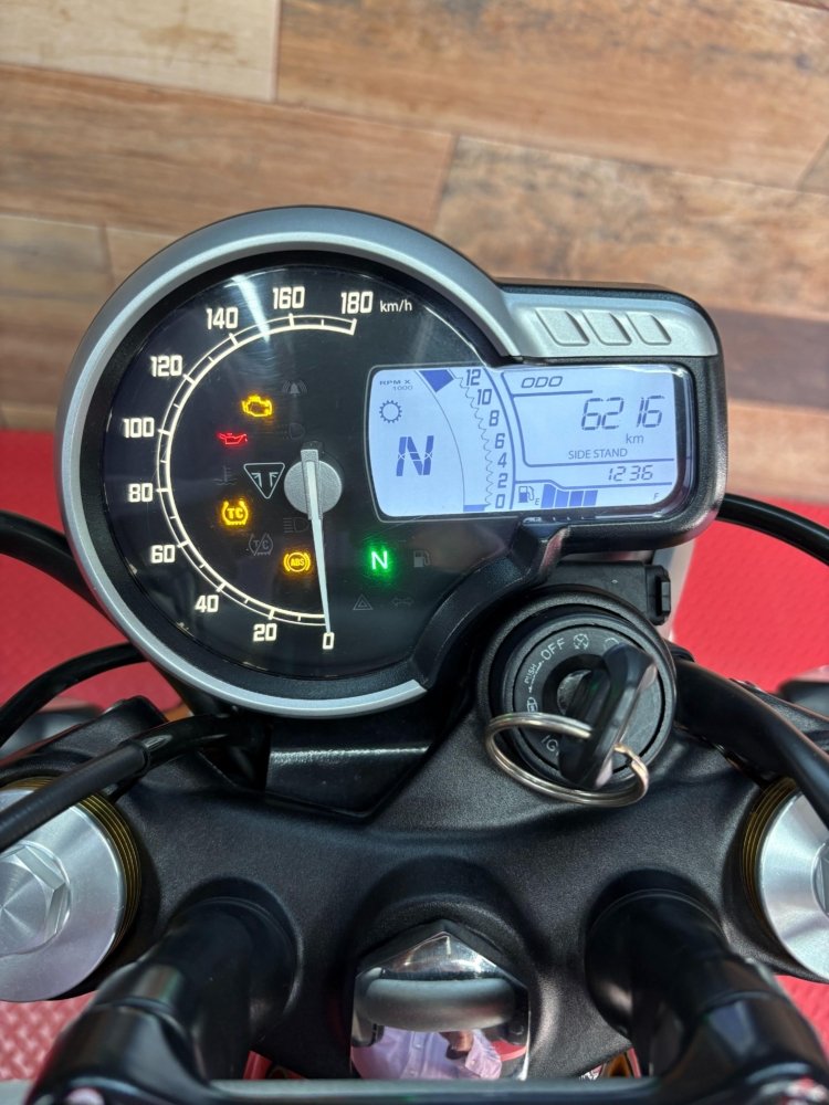 motosF TRIUMPH SPEED F TRIUMPH SPEED F jpg motosF TRIUMPH SPEED F TRIUMPH SPEED F jpg