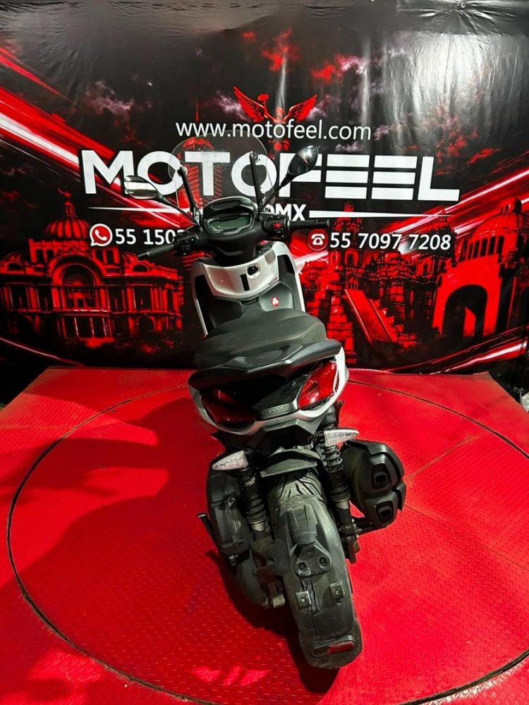 motosF PIAGGIO BEVERLY F PIAGGIO BEVERLY F jpg motosF PIAGGIO BEVERLY F PIAGGIO BEVERLY F jpg
